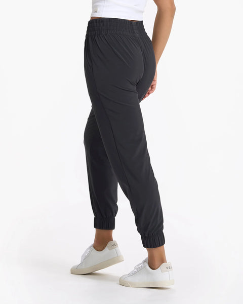 W Villa Jogger- Black